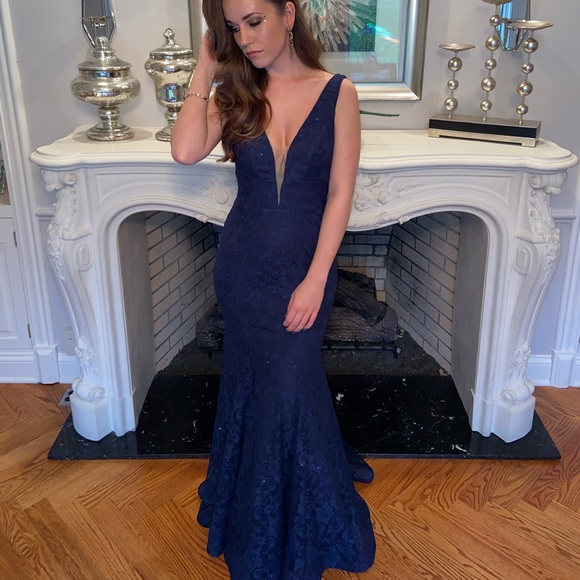 La Femme plunge neck sparkle gown - Picture 5 of 5